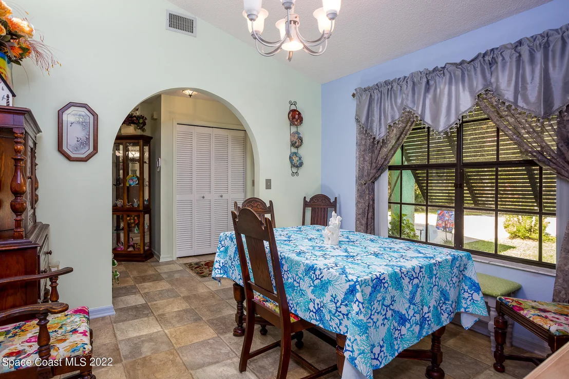 Photo of 2477 Harlock Road
