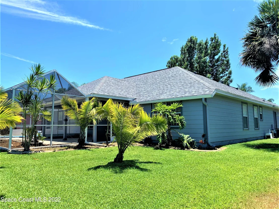 Photo of 1342 Heritage Acres Boulevard