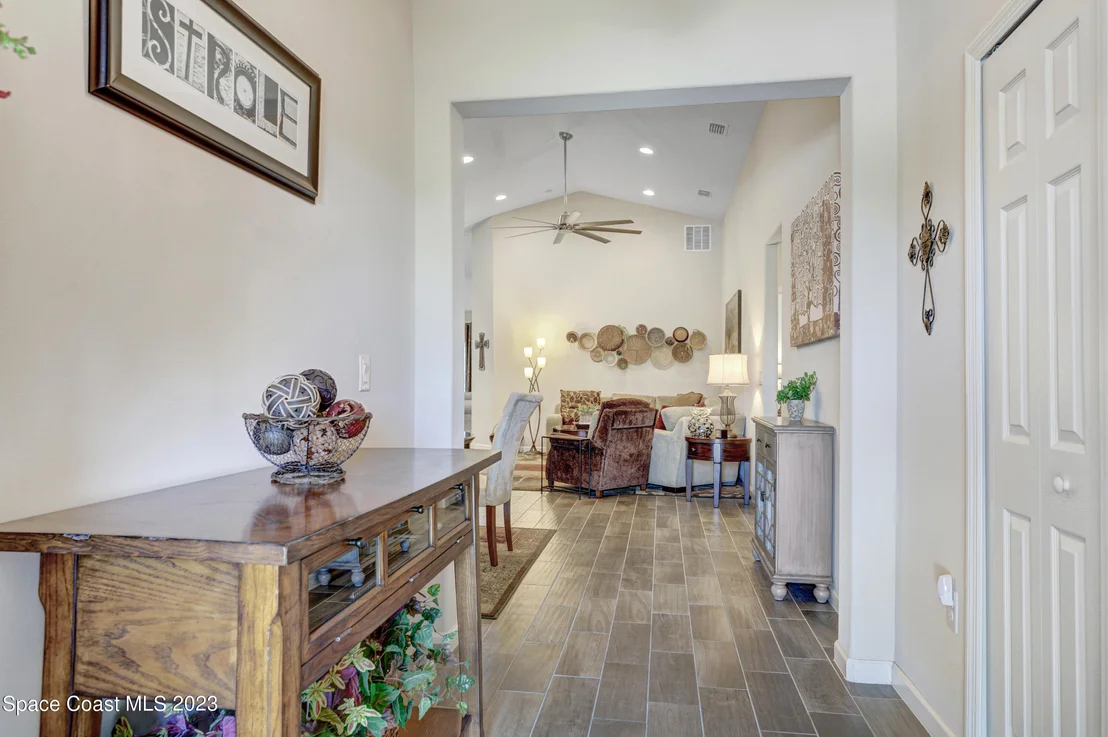 Photo of 1345 Fuji Drive
