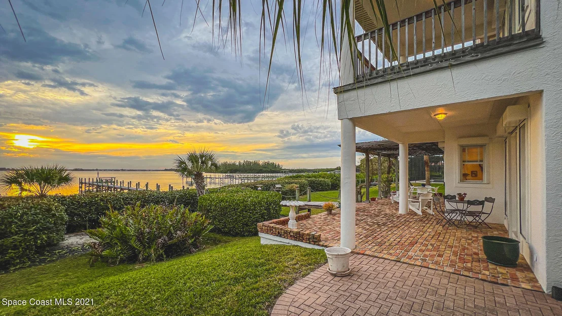 Photo of 176 Bayshore Drive