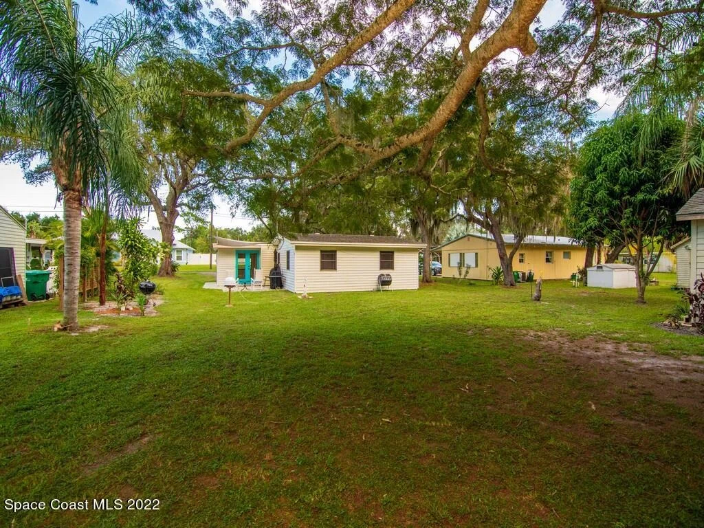 Photo of 9850 River Drive