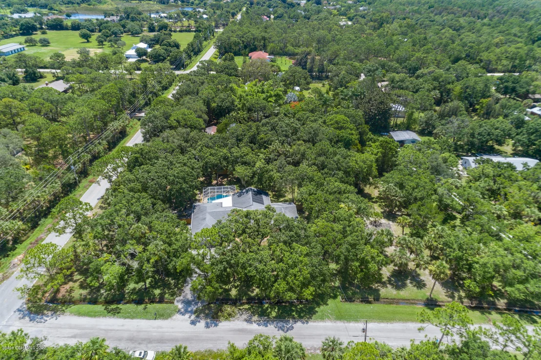 Photo of 2125 Linrose Lane