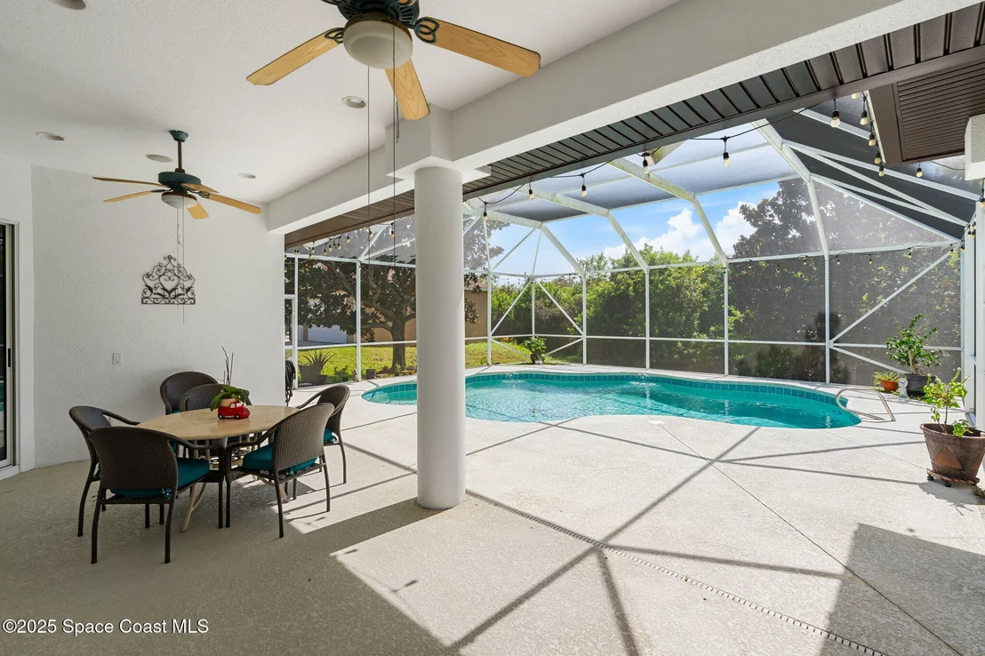 Photo of 4540 Canard Road