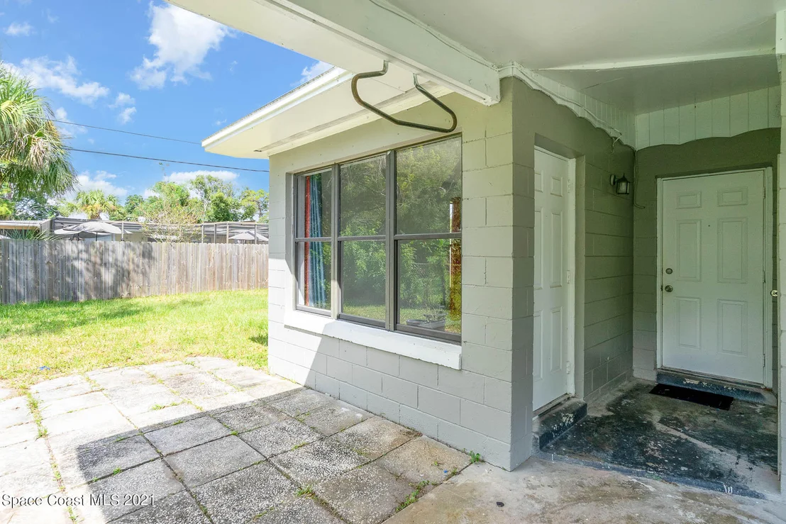 Photo of 1208 Myrtle Lane