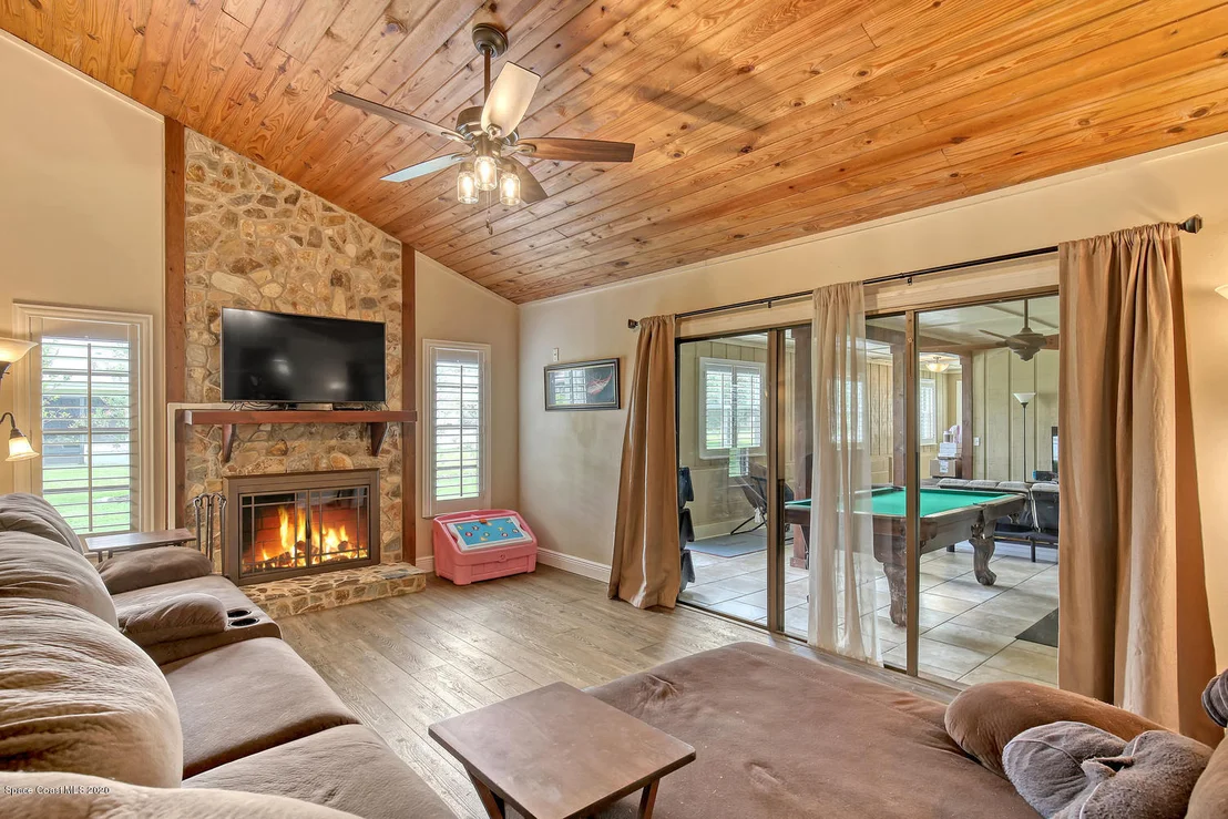 Photo of 1004 Cedarbrook Court