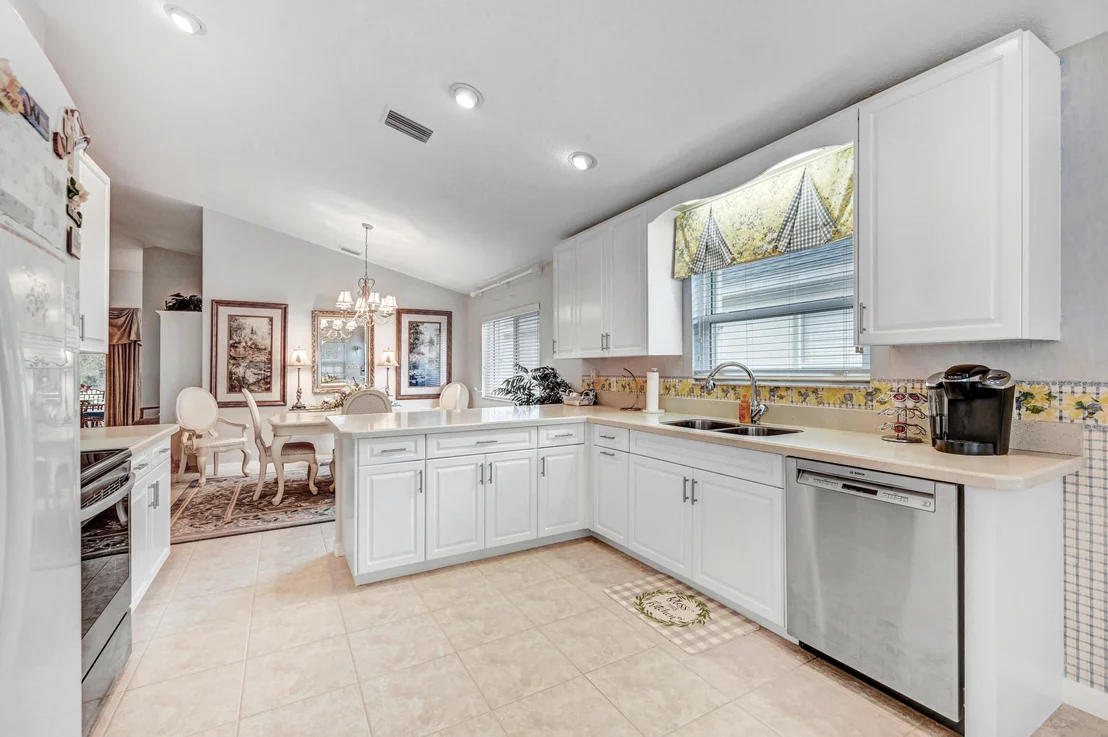 Photo of 6934 Renshaw Drive