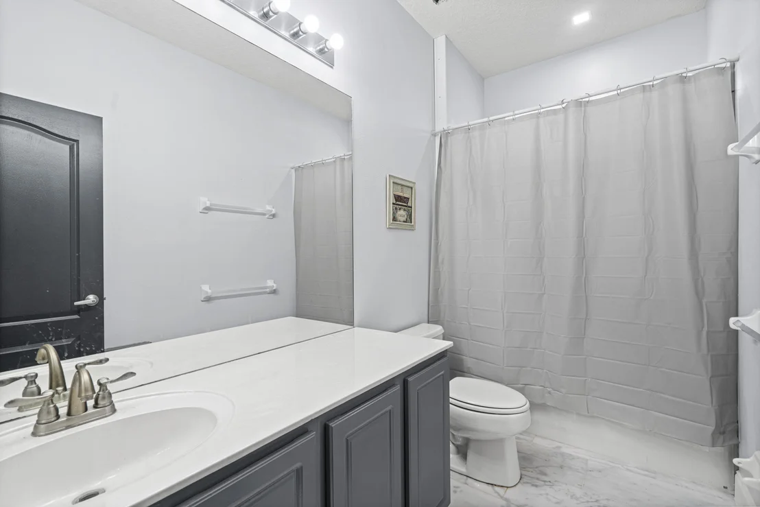 Photo of 712 Autumn Glen Drive