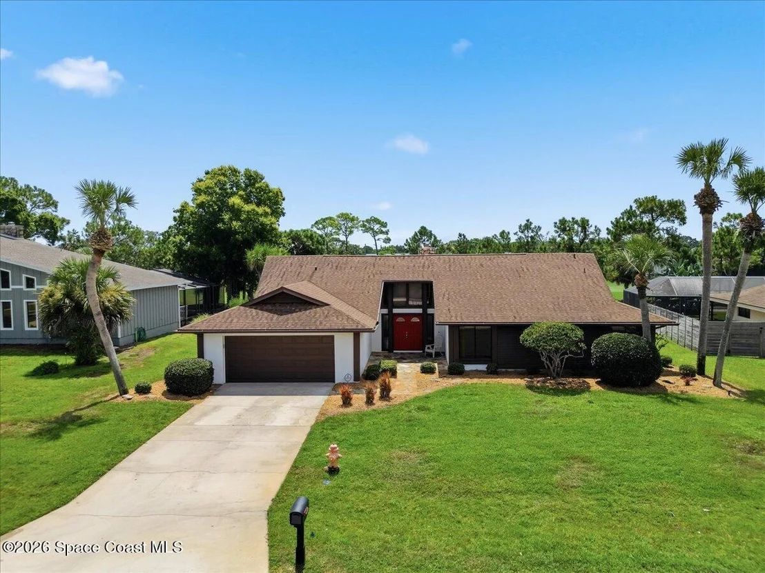 Photo of 653 Doral Lane