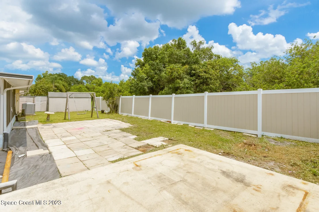 Photo of 2567 Wright Avenue