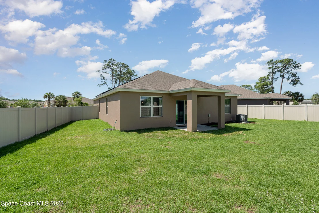 Photo of 620 Forest Trace Circle