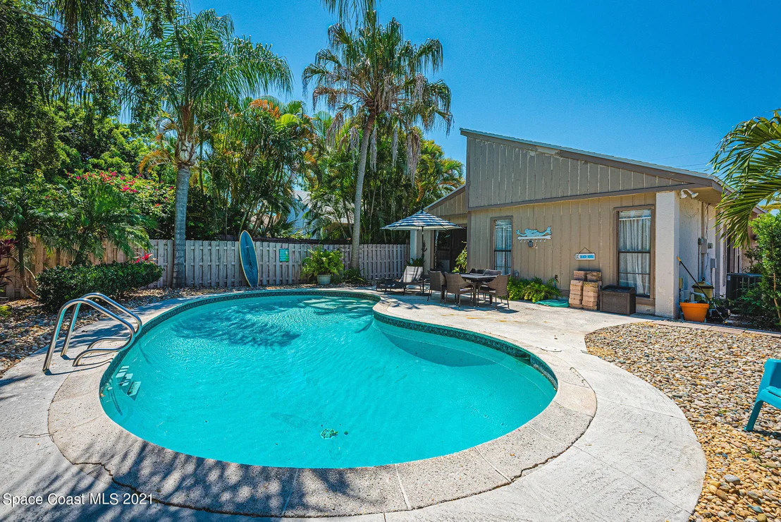 Photo of 460 Willow Tree Drive