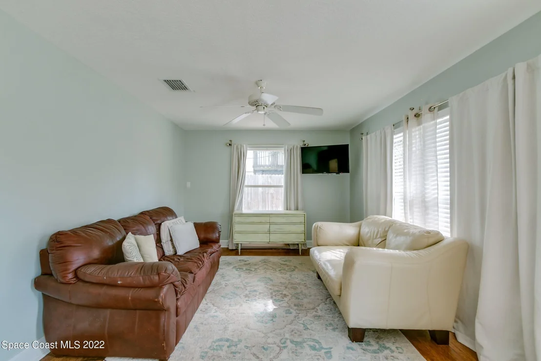 Photo of 1597 Mulberry Lane