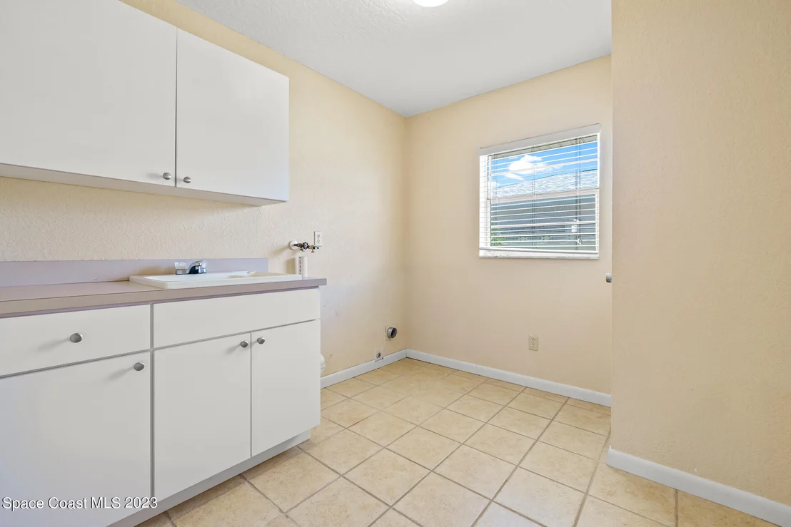 Photo of 605 Bimini Road