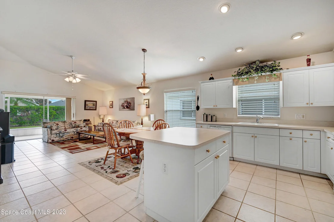 Photo of 1592 Keys Gate Drive