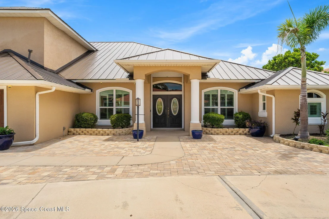 Photo of 241 Waterside Drive