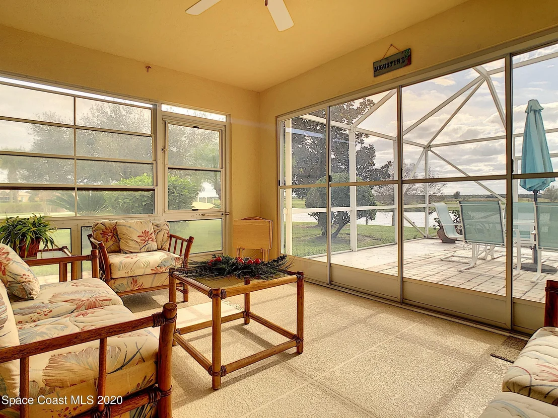 Photo of 3493 Hyperion Way SE