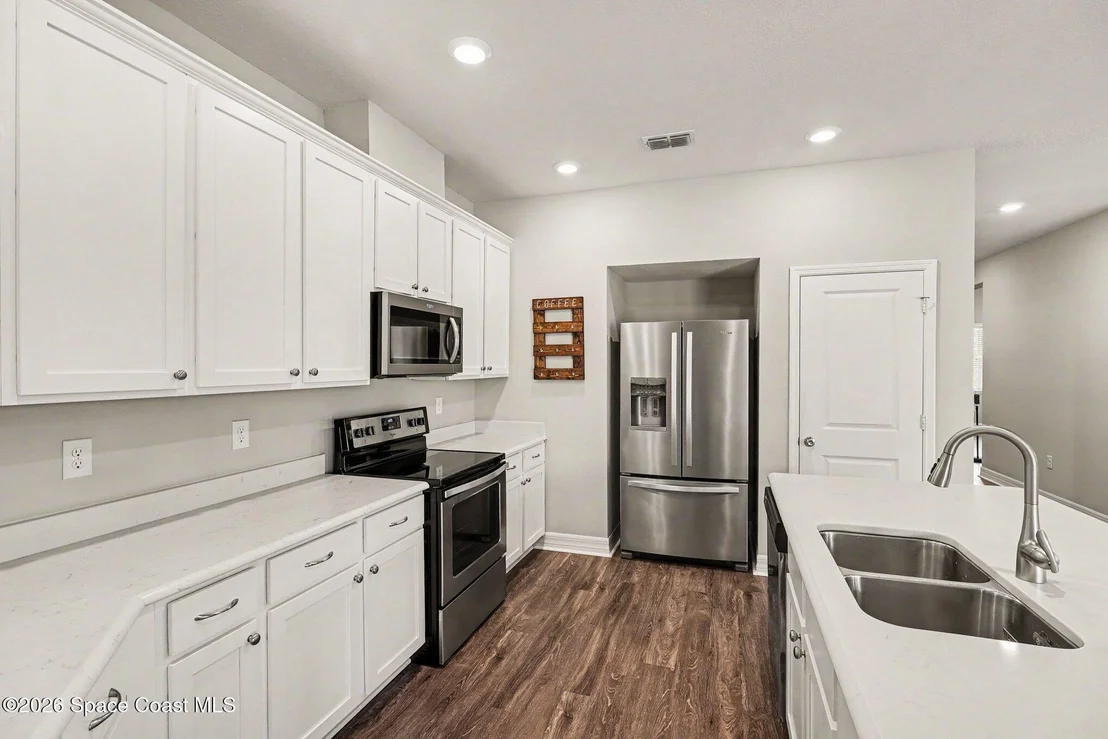 Photo of 935 Potenza Drive
