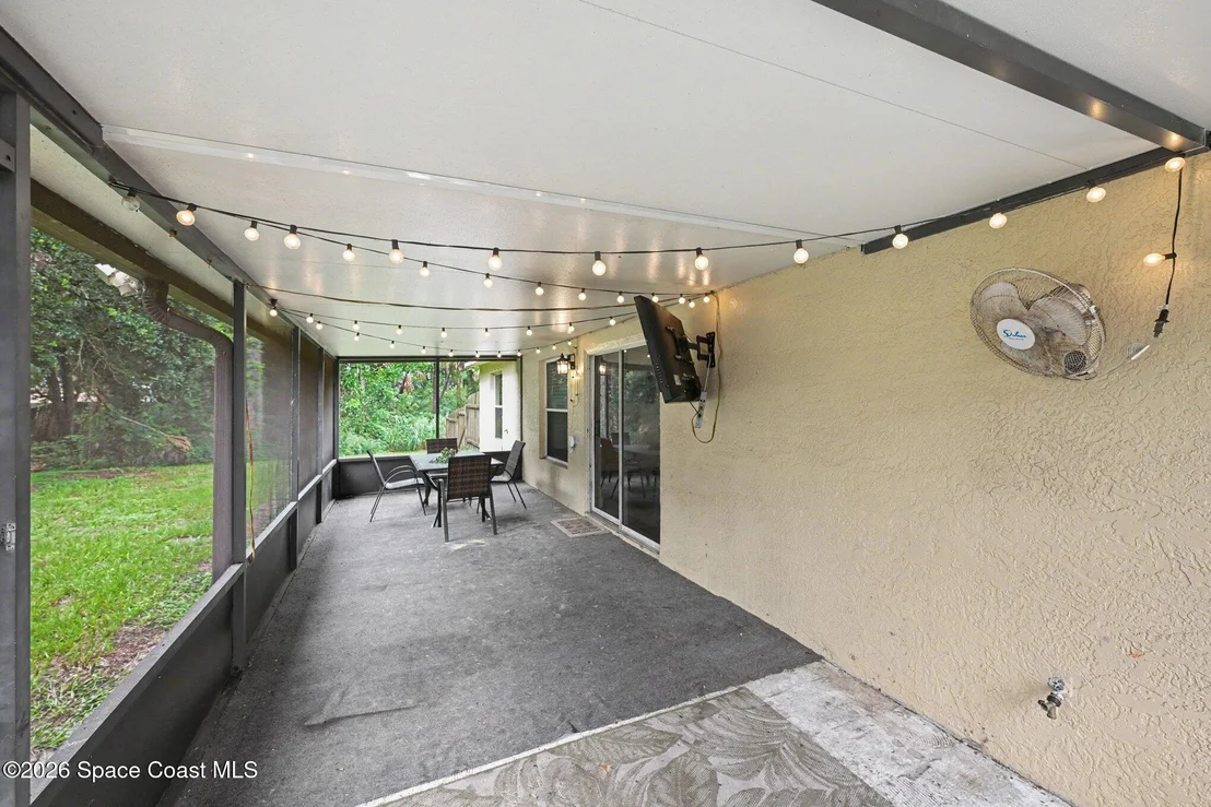 Photo of 6289 Leonard Avenue