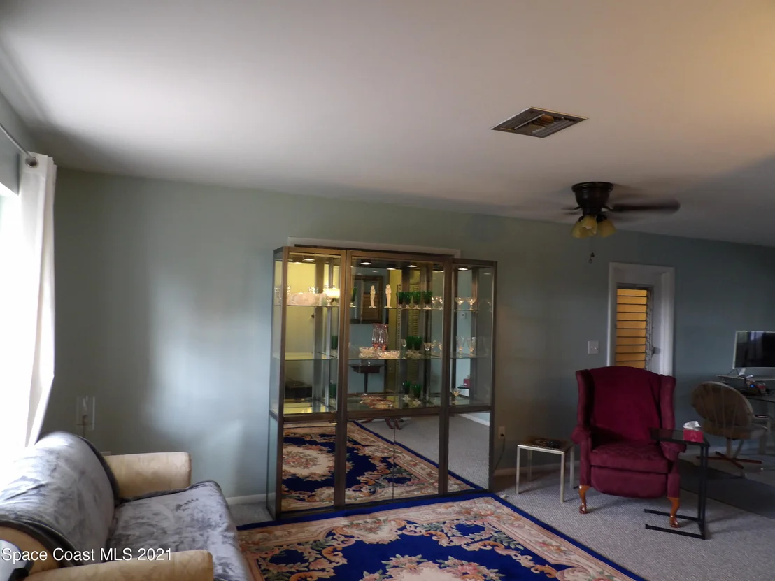 Photo of 797 Bianca Drive NE