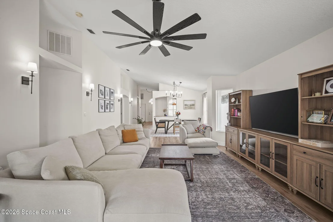 Photo of 3936 Saint Armens Circle