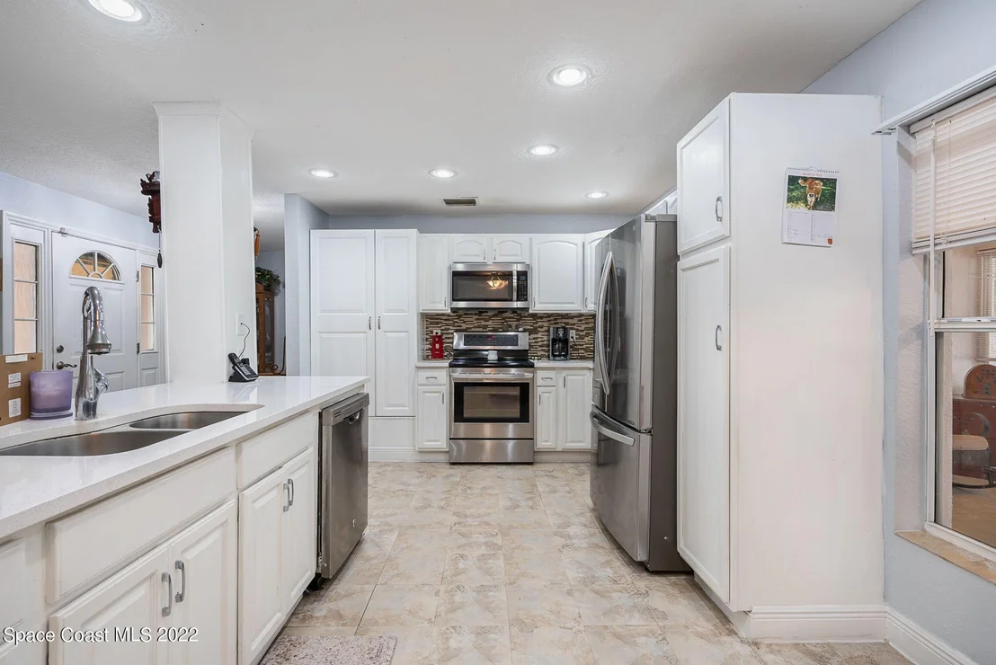 Photo of 1137 Scyphers Street NE