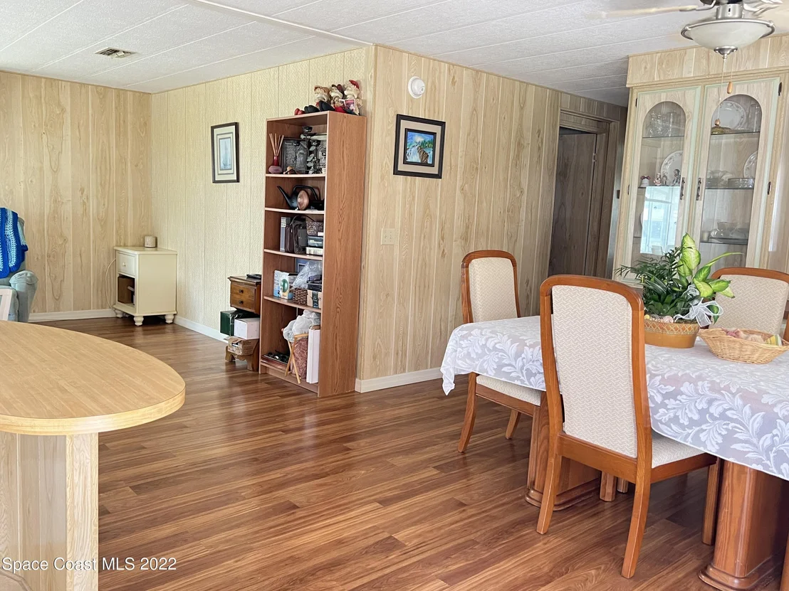 Photo of 562 Jennifer Circle