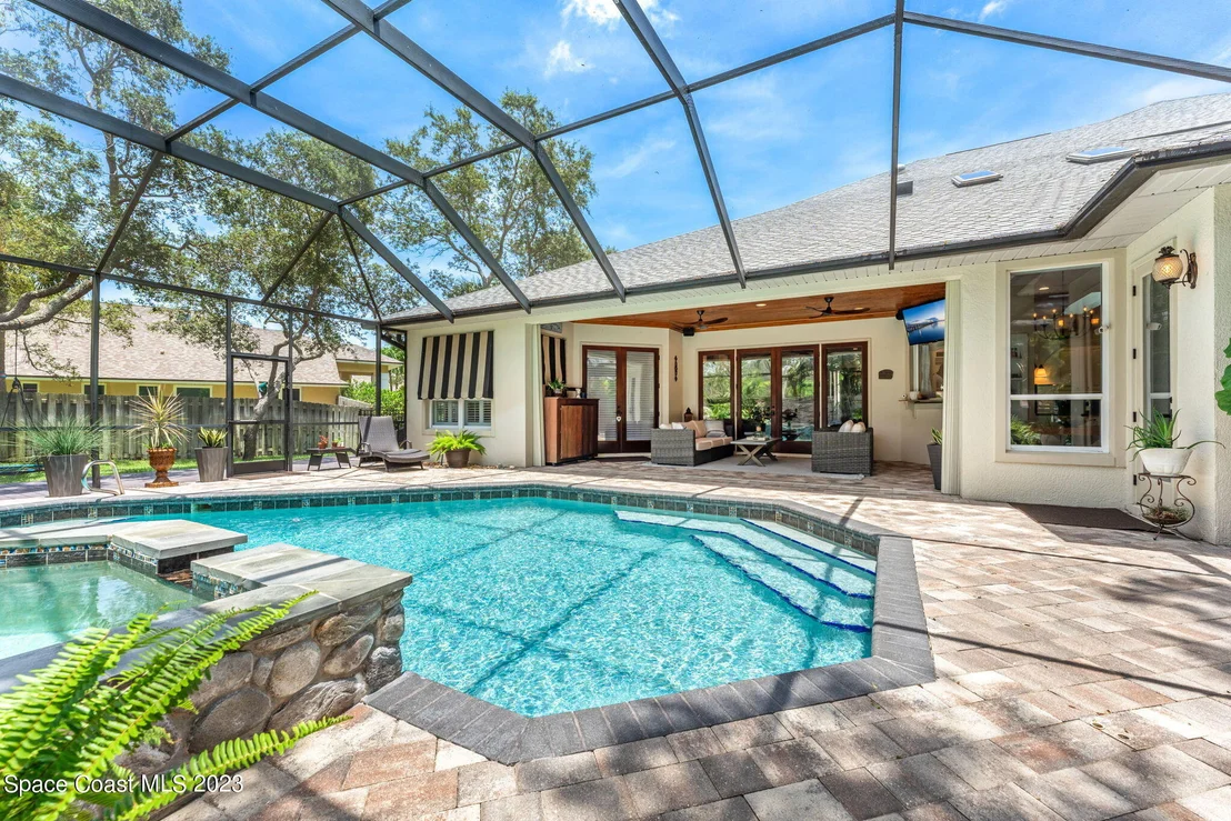 Photo of 891 Peregrine Drive