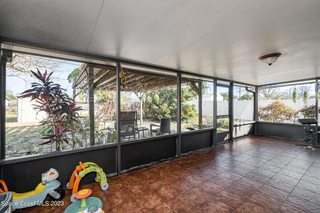 Photo of 2710 Locksley Road