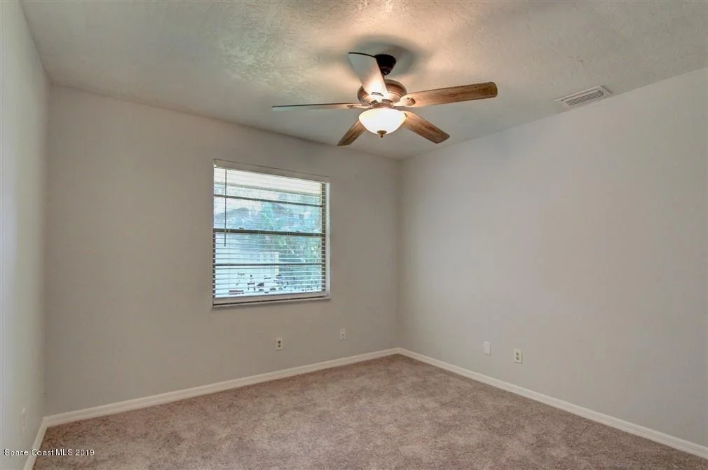 Photo of 1879 Oakwood Trail