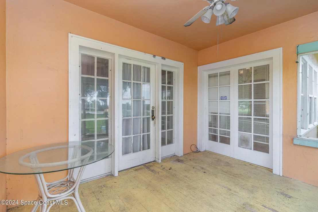Photo of 1632 Water Drive NE