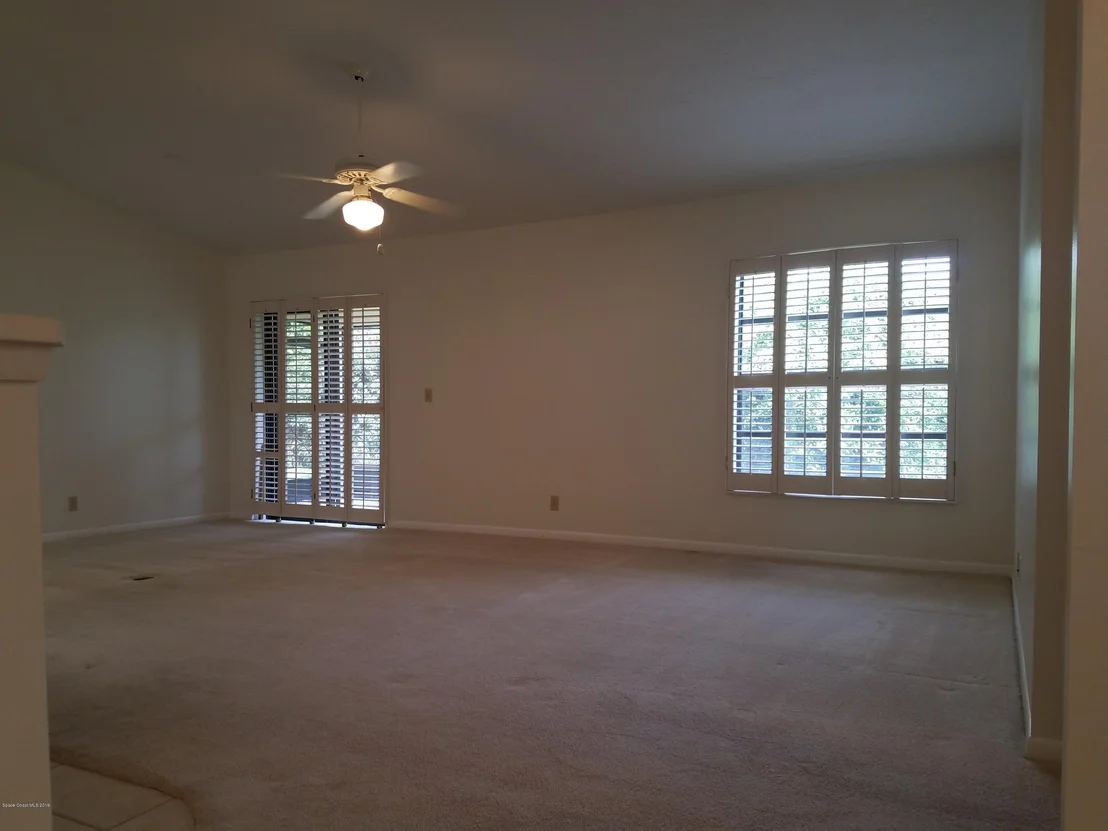 Photo of 790 White Pine Avenue