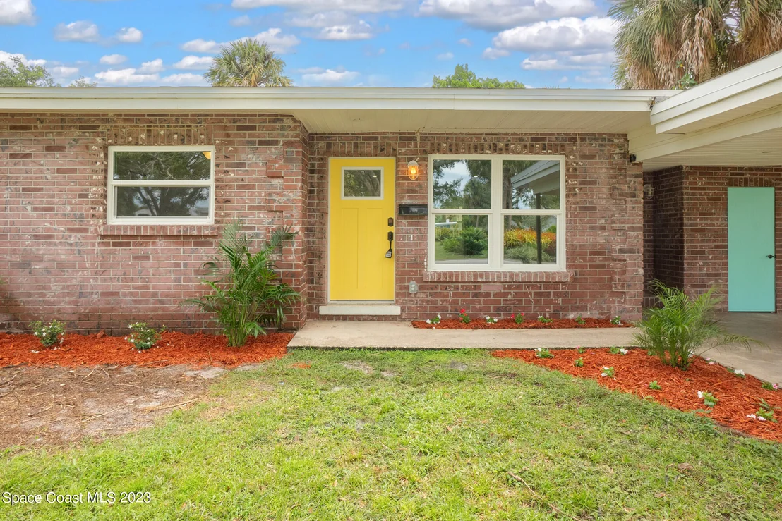 Photo of 1705 Academy Drive
