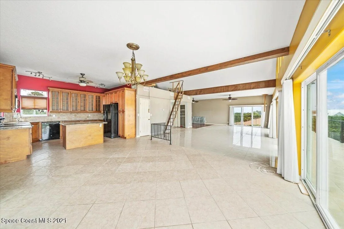 Photo of 5135 Palm Drive