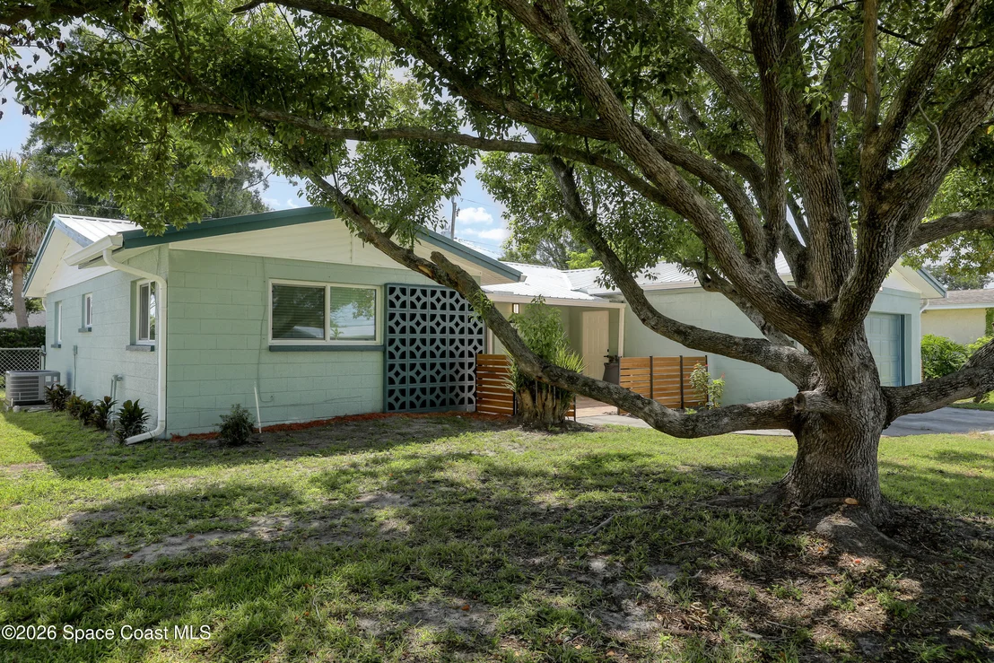 Photo of 1336 Estridge Drive