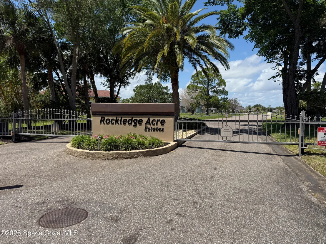 Photo of 900 Bluegrass Lane
