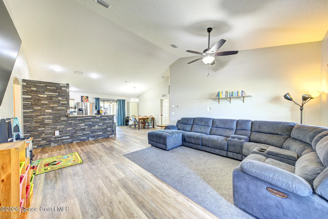 Photo of 6165 Adina Road