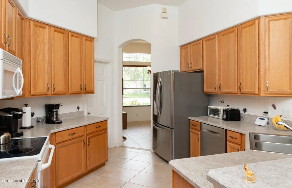Photo of 1370 Whitman Drive
