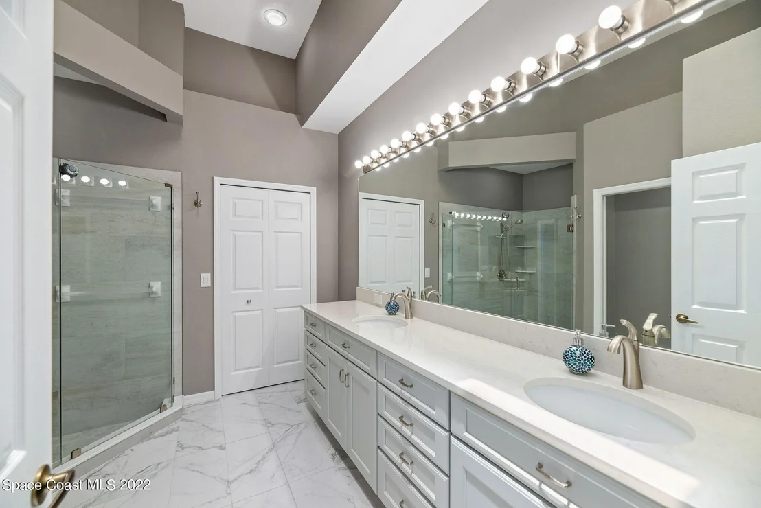 Photo of 557 Willis Way