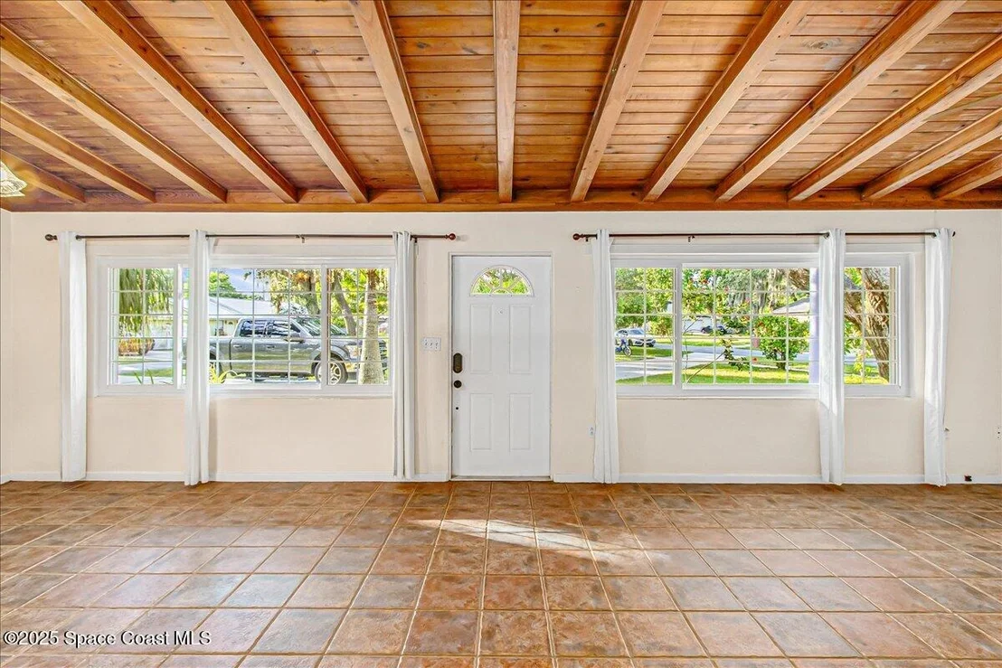 Photo of 2222 Meridian Avenue