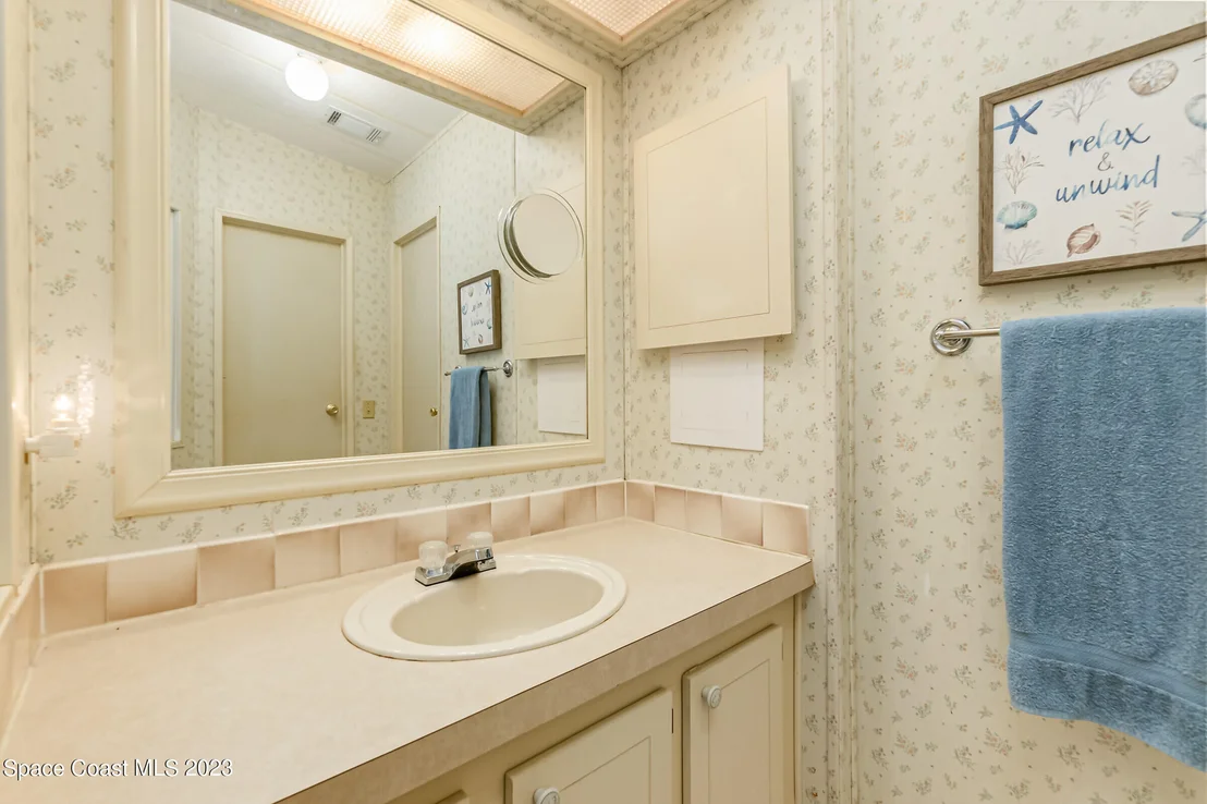 Photo of 4423 Twin Lakes Drive