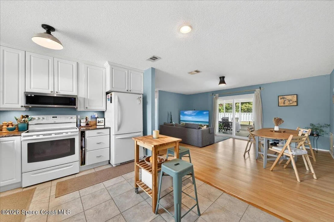 Photo of 920 Gables Way