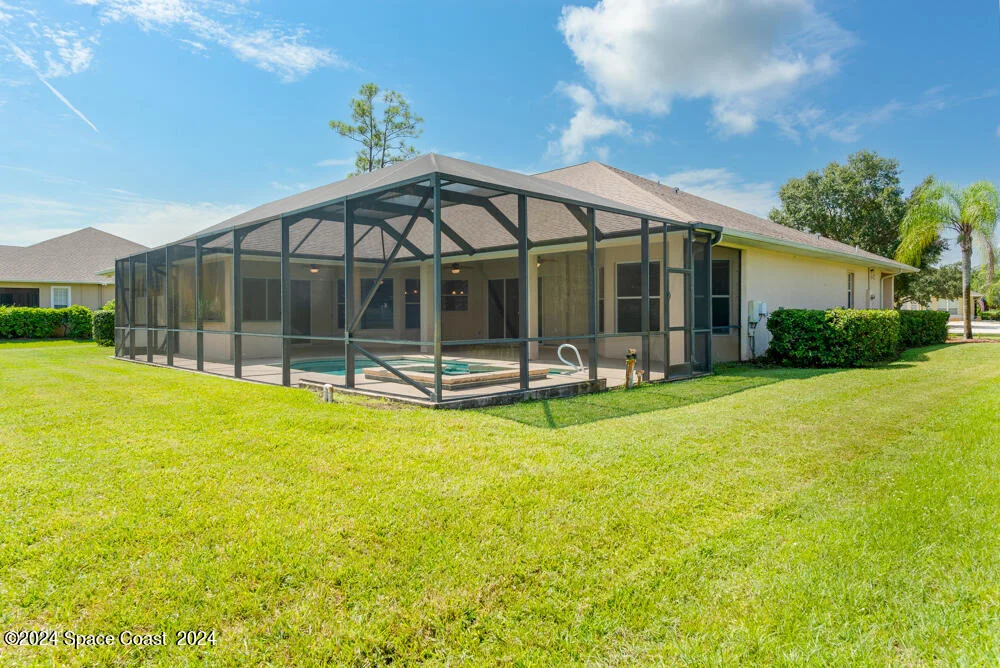 Photo of 2131 Windbrook Drive SE