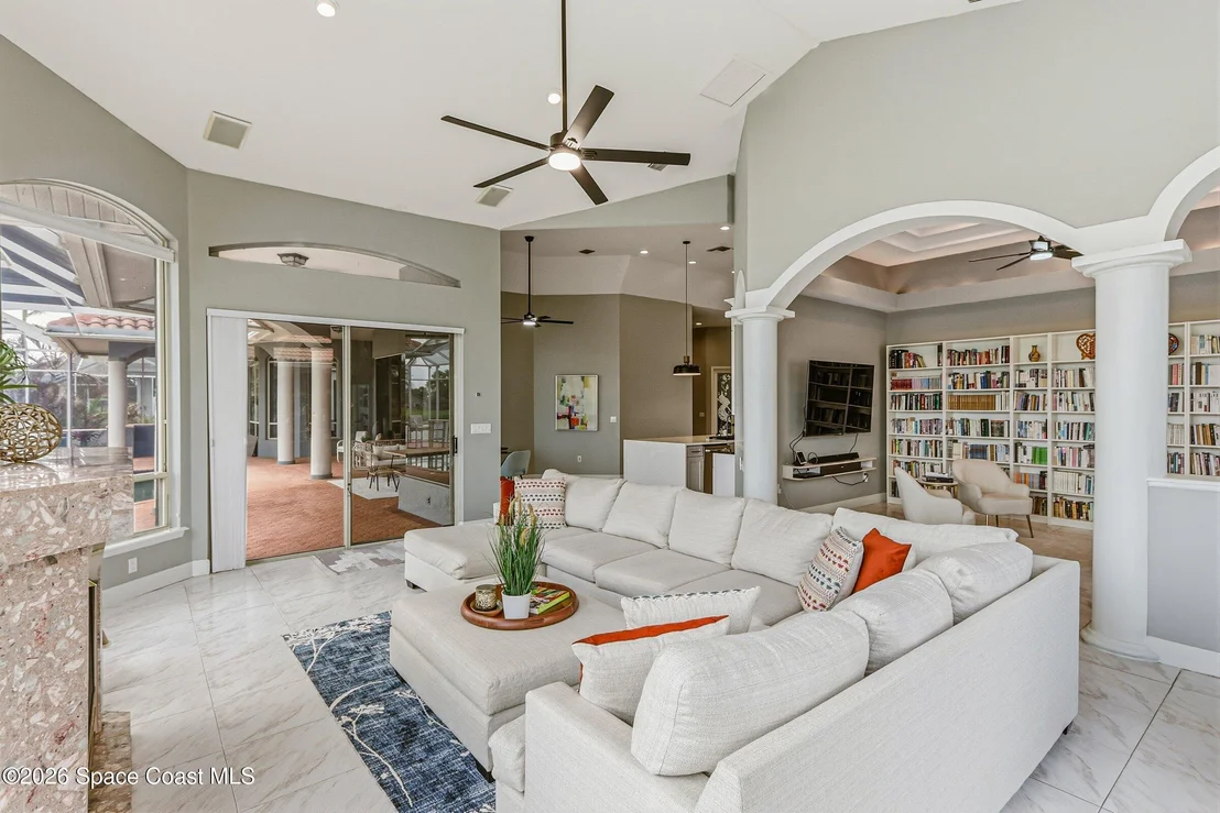 Photo of 699 Palmer Way