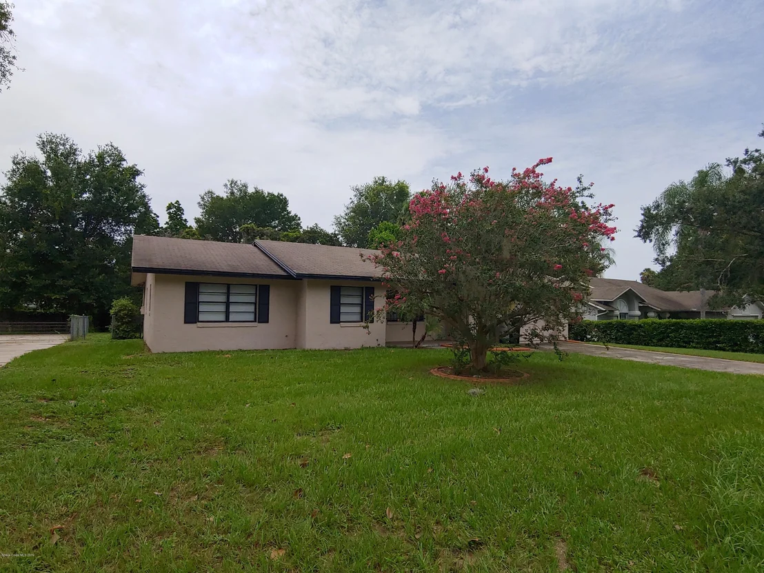 Photo of 580 Ustler Road