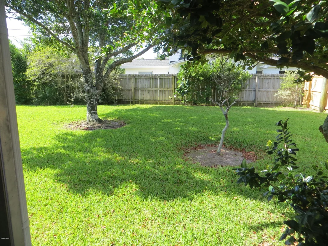 Photo of 947 Pineland Drive