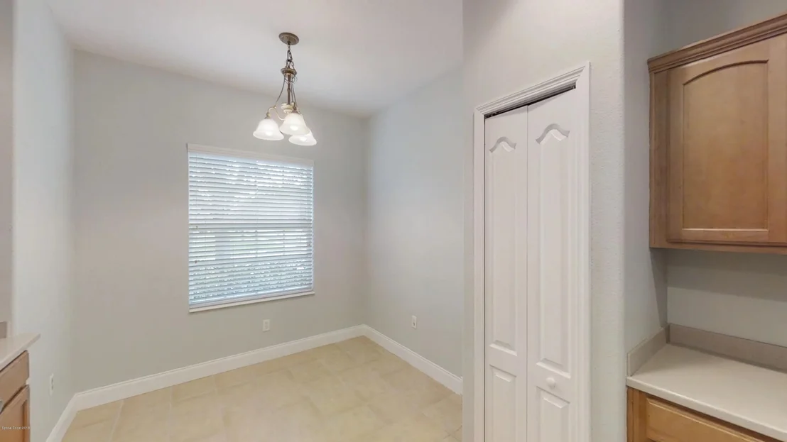 Photo of 662 Waterside Circle