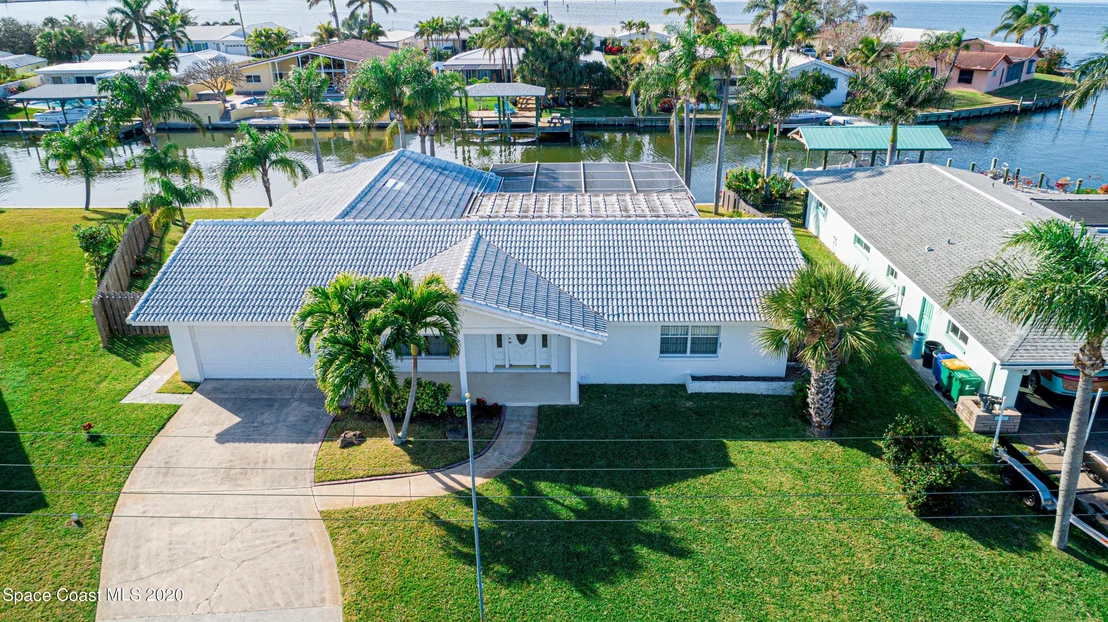 Photo of 452 Dorset Drive