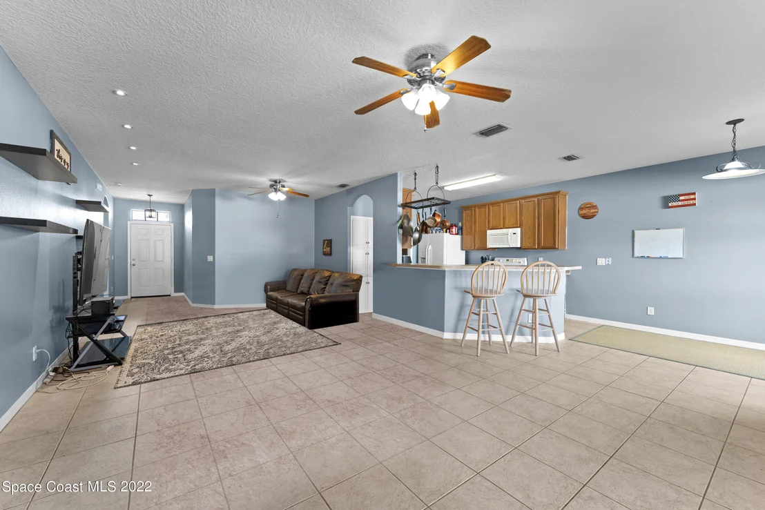 Photo of 682 Cressa Circle