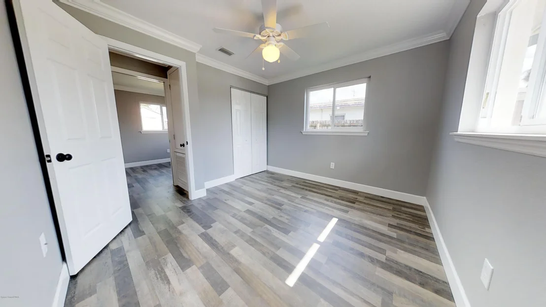 Photo of 872 Mohawk Avenue