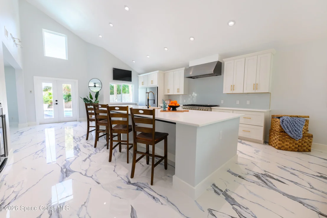 Photo of 398 Riverview Lane